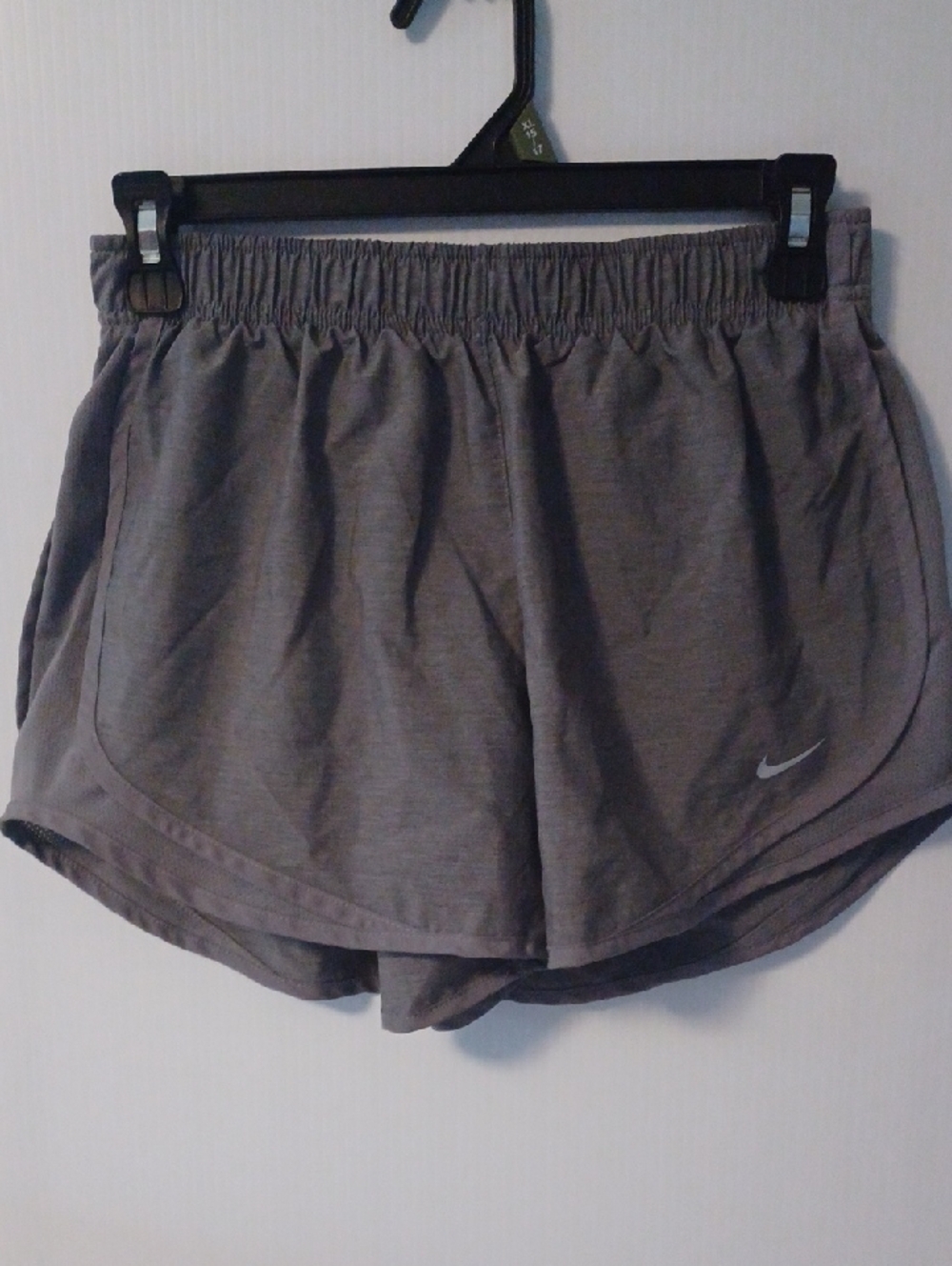 Nike Dri-Fit Women's Gray Elastic Waist Lined Running Shorts Size M